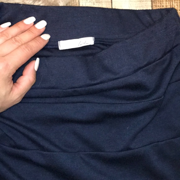 Lush bondage skirt - Picture 4 of 4